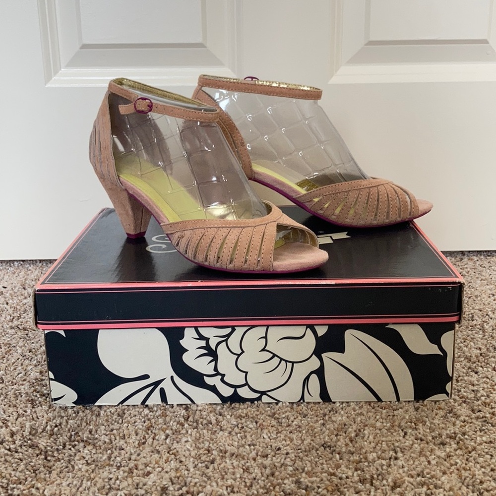 Seychelles Suede Turning Point Heels
